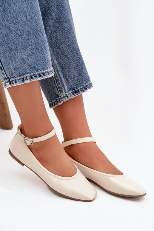 Zandkleurige ballerina's met bandjes en gespen Janelor