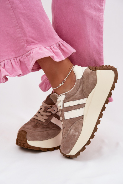 Zandkleurige sneakers van kunstsuède met platform D&A GR61-5986