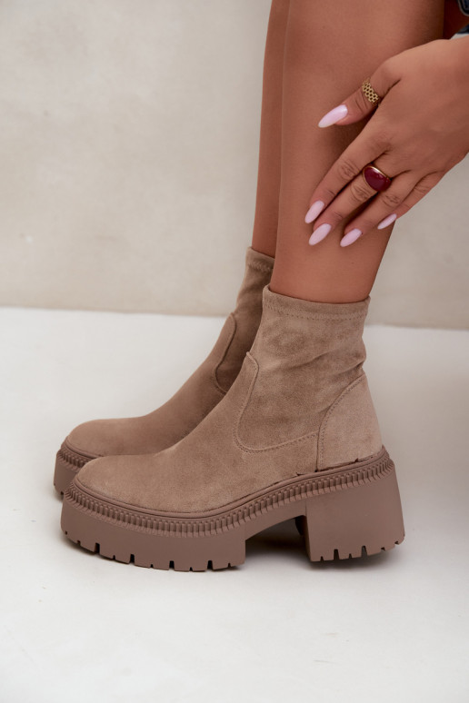 dames enkellaarsjes met chunky hak en platform van faux suede zandkleurig Elvianne