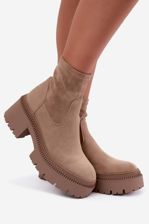 dames enkellaarsjes met chunky hak en platform van faux suede zandkleurig Elvianne