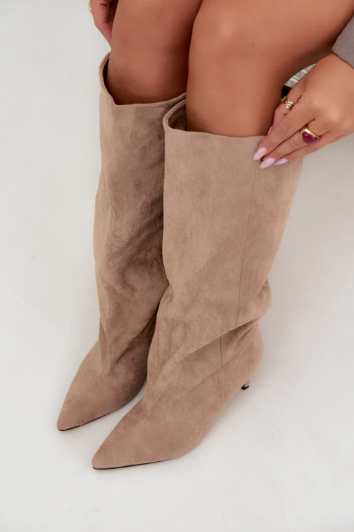dames kniehoge laarzen met hakken in zand Favra