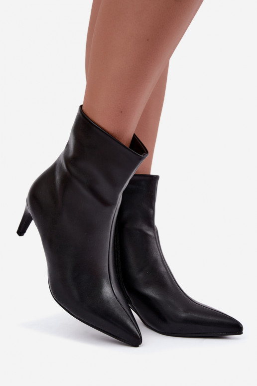 Dames enkellaarsjes met hakken in zwarte faux leather Celisse
