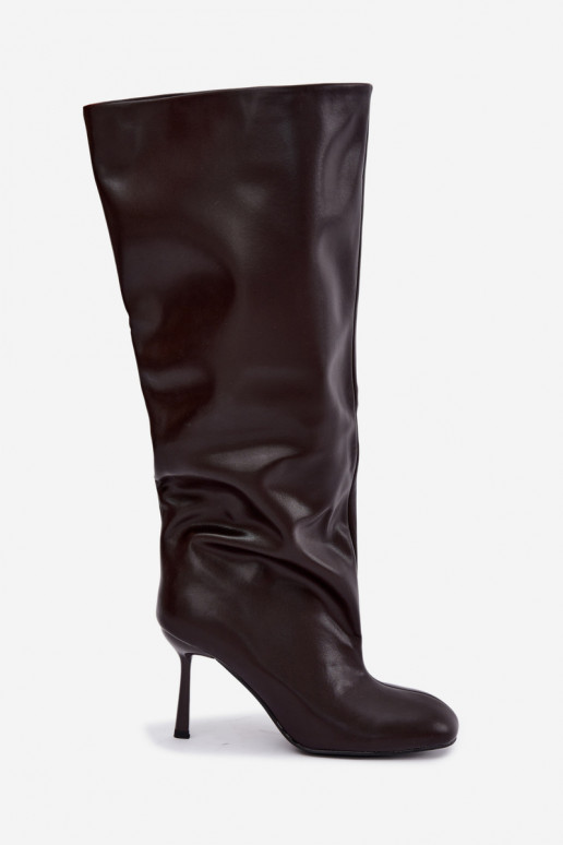 Inslip dames lange laarzen met slanke hakken in chocolade Caliya