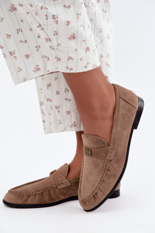 Dames mocassins met ruffles en decoratieve details in zandkleur Kairo