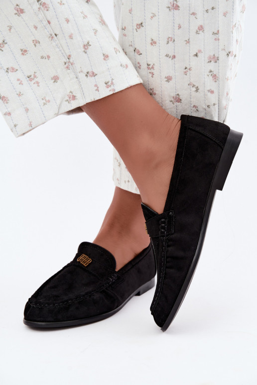 Dames mocassins met rimpels en decoratieve details in zwarte kleur Kairo