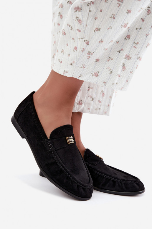 Dames mocassins met rimpels en decoratieve details in zwarte kleur Kairo