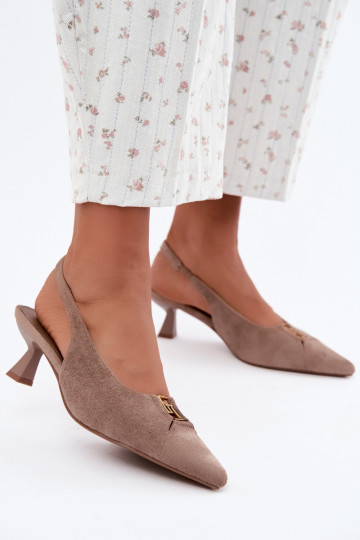 Hakken sandalen met open hak en decoratieve details in zandkleur Gilly