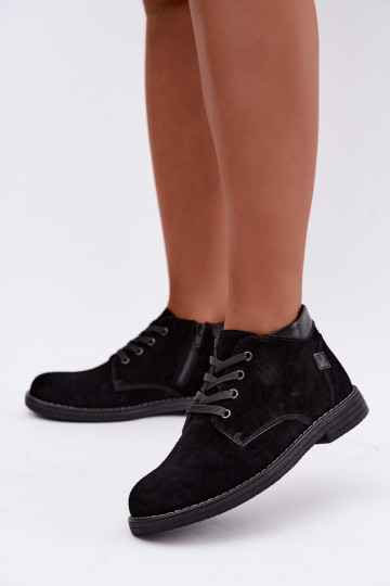 Nirelia schoenen van zwarte faux suede 2