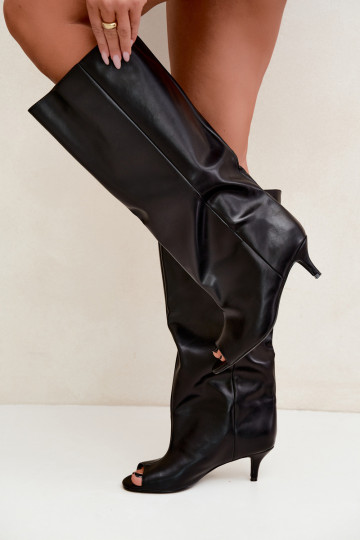 Laarzen met open neuzen op een dunne hak van zwart faux leather Velise