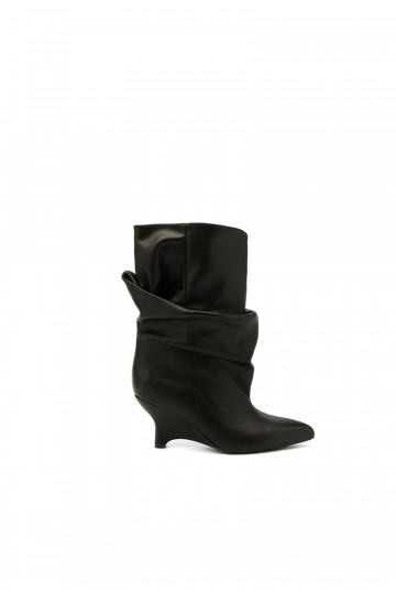 Slouchy enkellaarsjes met platform in zwart Ilyna 2