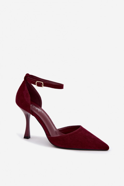 Faux suede schoenen met bandjes in bordeaux kleur Ladessa