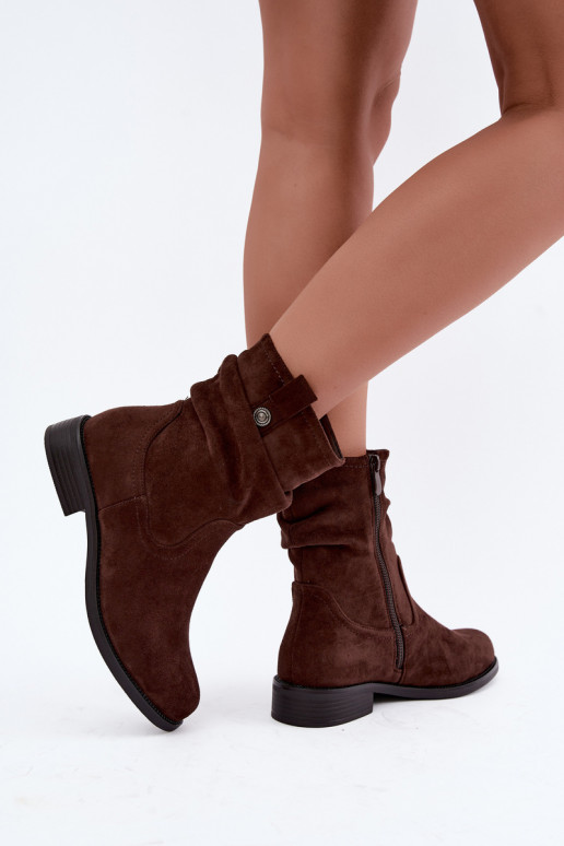 Geïsoleerde enkellaarsjes met ruches en brede hakken S.Barski HY62-8102 in chocolade kleur