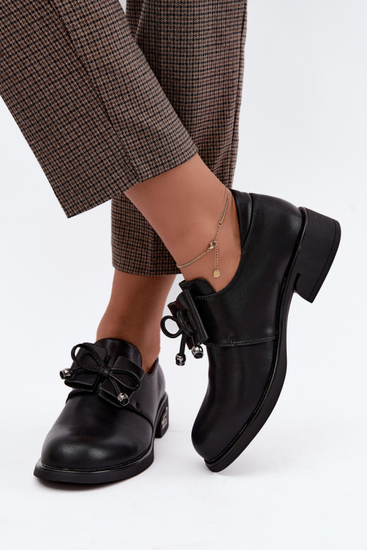 Faux leren schoenen met strikken T.Sokolski AN J26-190 in zwarte kleur