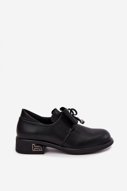 Faux leren schoenen met strikken T.Sokolski AN J26-190 in zwarte kleur