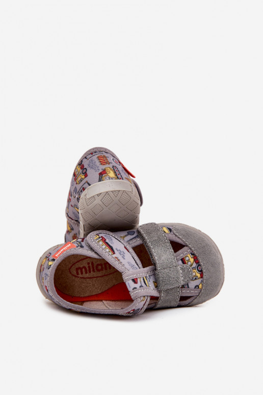 Kinderslippers Milami met plakkende sluitingen in grijs