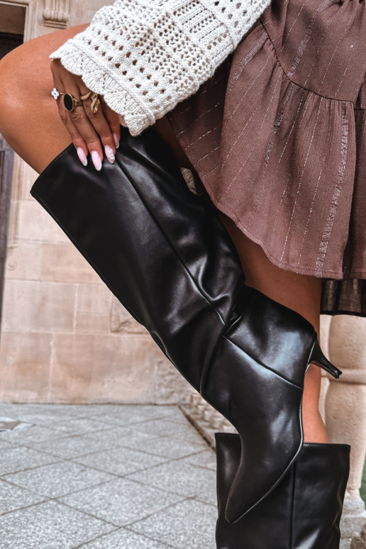 Enkellaarsjes met hakken van zwart faux suede Desya