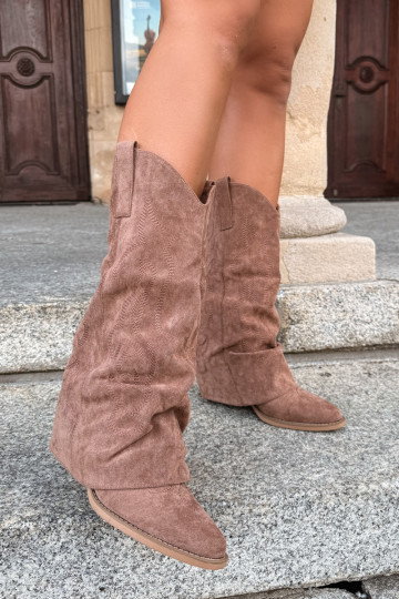 Gekreukelde cowboy-stijl lange laarzen met hakken en gestikte schacht bruin Ives 2