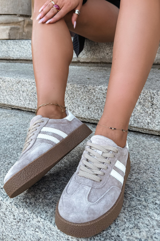 Bellmont zandkleurige faux suede sneakers