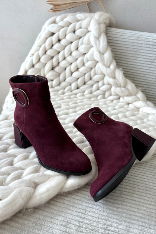 Faux suede warme dames enkellaarsjes met decoratieve details in bordeaux Artiker 57C0016