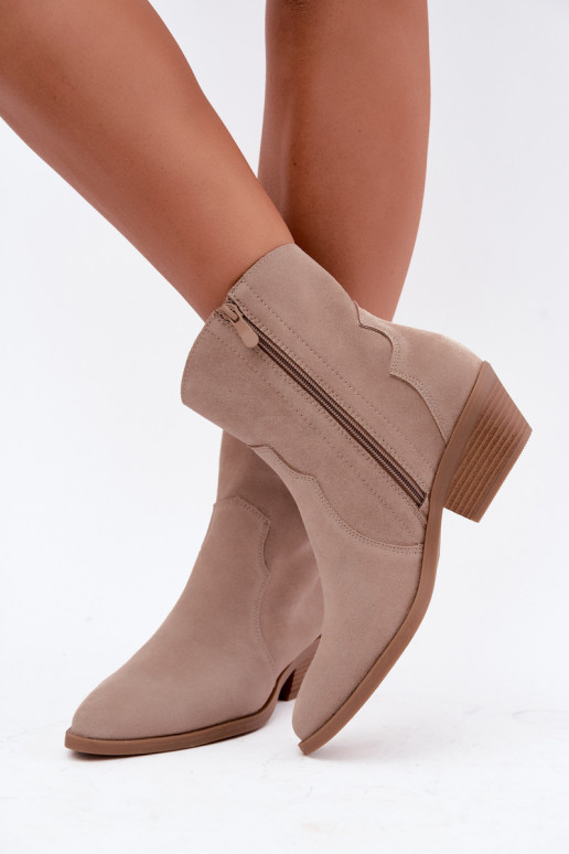 Faux suede cowboylaarzen met hakken in zandkleur Daliae