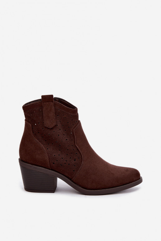 Ażurowe cowboy-enkellaarsjes met hakken S.Barski HY62-8147 chocolade