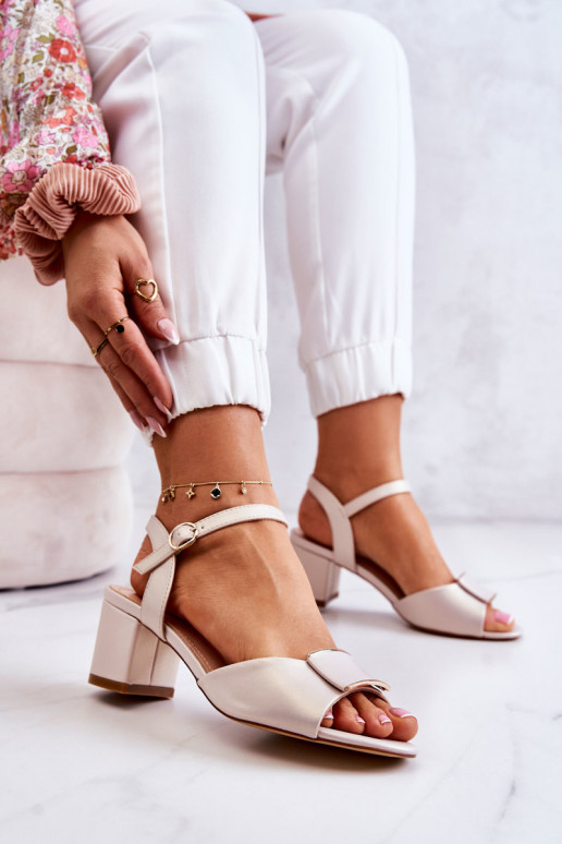 Hoge hakken sandalen van faux leer Lorisa in zandkleur