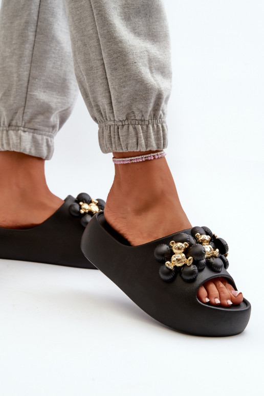 Dames lichte slippers met mooie details op dikke zool in zwart Bremavia