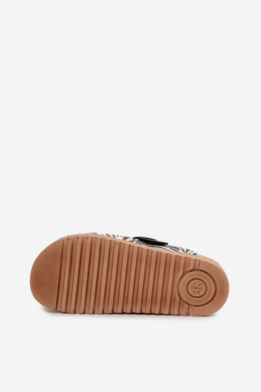 Zebra damesklompen met gespen DJ000016