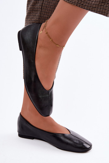 Ballerina's met decoratieve stiksels in zwart Iralia
