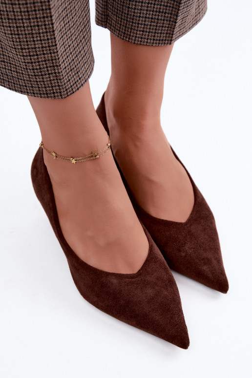 Puntige schoenen in chocoladekleur Tadela