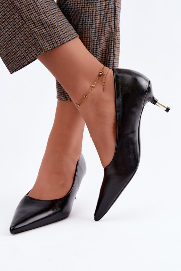 Schoenen met lage hakken in zwart Pelina