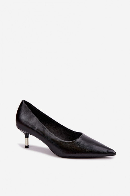 Schoenen met lage hakken in zwart Pelina