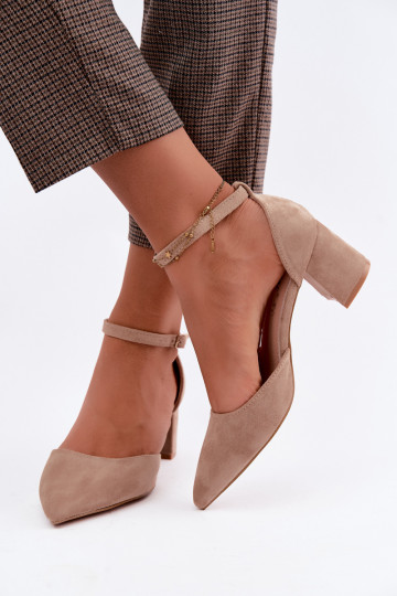 Schoenen met hakken en bandjes in zandkleur Olenae