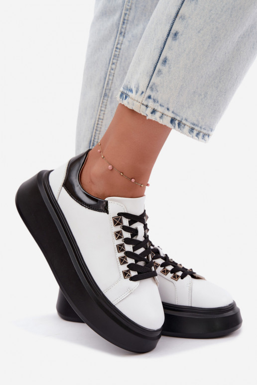 Zwart-witte leren sneakers met studs Artiker 55C0401