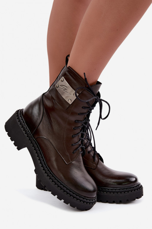Dames warme enkellaarsjes met decoratieve details Zazoo 60574 in chocolade kleur