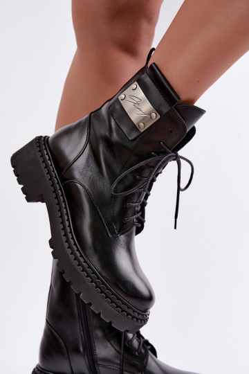 Dames warme enkellaarsjes met decoratieve details Zazoo 60574 in zwarte kleur