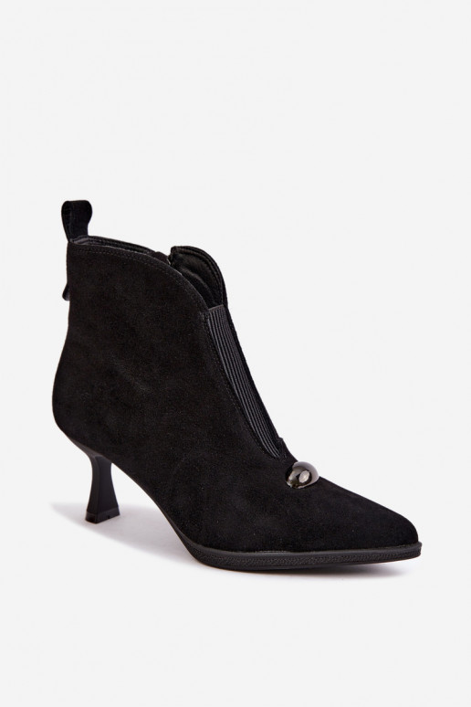 Dames schoenen van faux suede met hakken T.Sokolski S2 Z26-281 in zwarte kleur