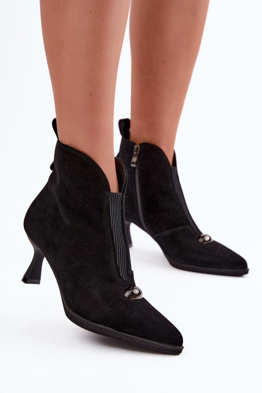 Dames schoenen van faux suede met hakken T.Sokolski S2 Z26-281 in zwarte kleur