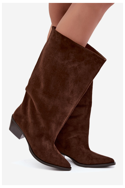 Chocoladekleurige enkellaarsjes met hakken van faux suede Casella