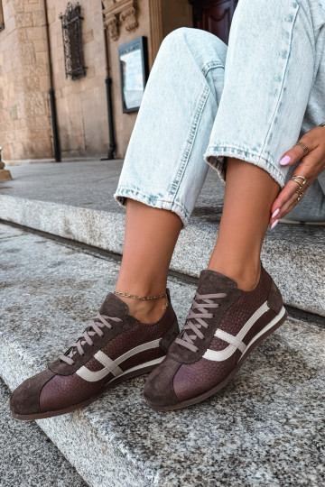 Sneakers van faux suede in chocoladekleur Zazoo N1402S2