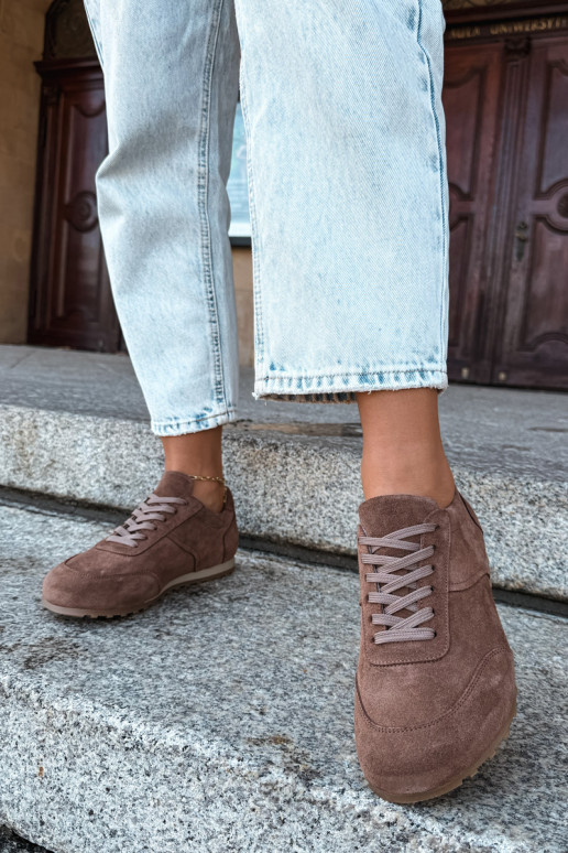 Barefoot sneakers van faux suede in bruin Zazoo N1422