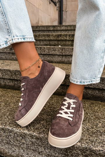 Faux suede sneakers met platform Kobbo in chocolade 2