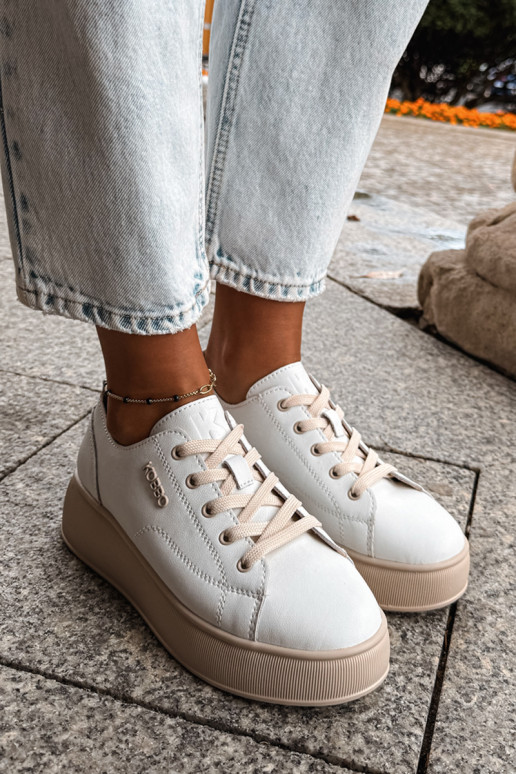Faux leren sneakers met platform Kobbo in wit