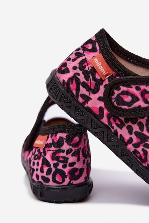 Kinderpantoffels Milami met klittenband en luipaardpatronen in roze en zwart Esnia