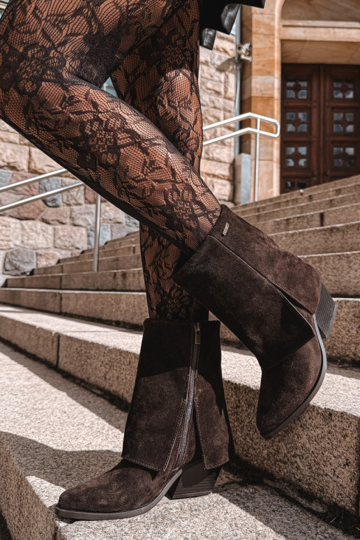 cowboy stijl enkellaarsjes met hakken van natuurlijk suede met geborduurde schacht Big Star UU274115 in chocoladekleur