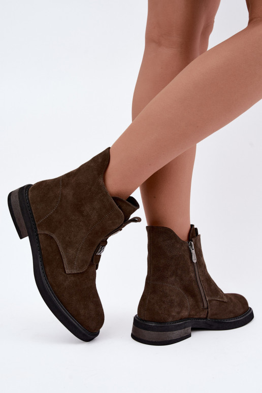 Faux suede gevoerde enkellaarsjes met brede hakken D&A CR62-3334 donkerbruin