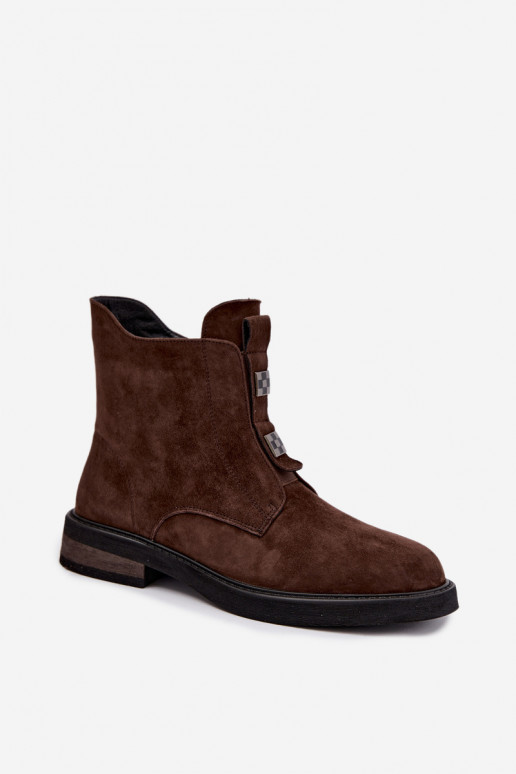 Faux suede gevoerde enkellaarsjes met brede hakken D&A CR62-3335 chocolade