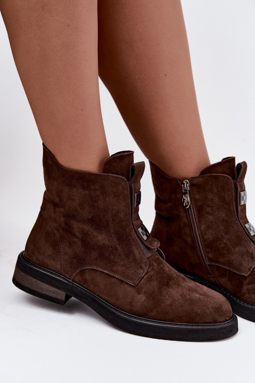 Faux suede gevoerde enkellaarsjes met brede hakken D&A CR62-3335 chocolade