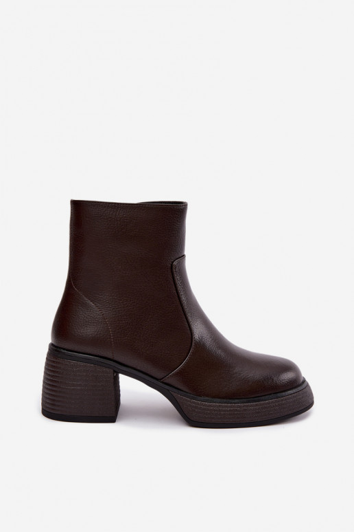 Leren gevoerde enkellaarsjes met hakken D&A CR62-3369 chocolade