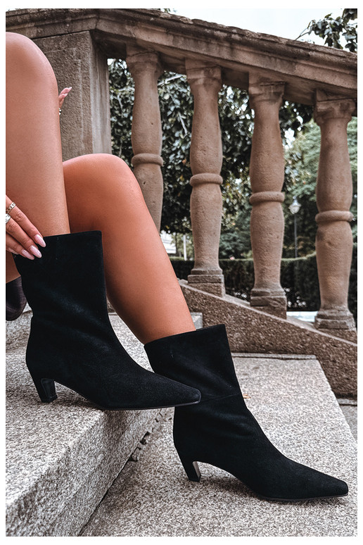 Warme instappers van faux suede met hakken in zwart Tai turiciejka K7791-01
